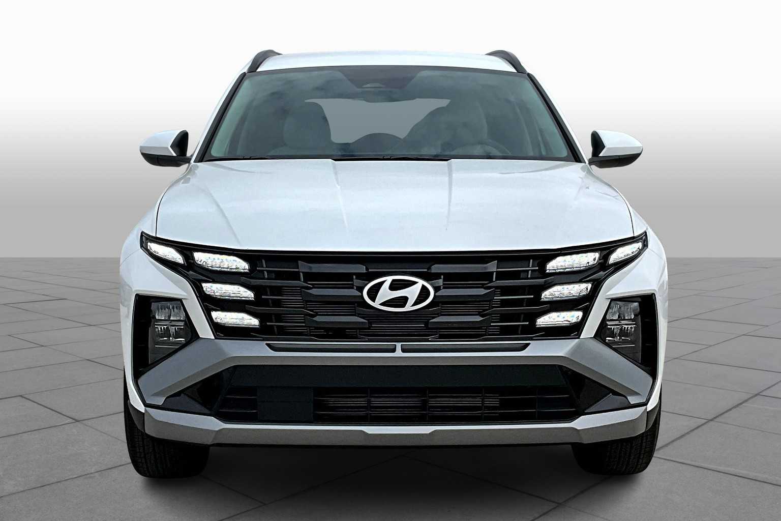 2025 Hyundai Tucson SEL photo 2