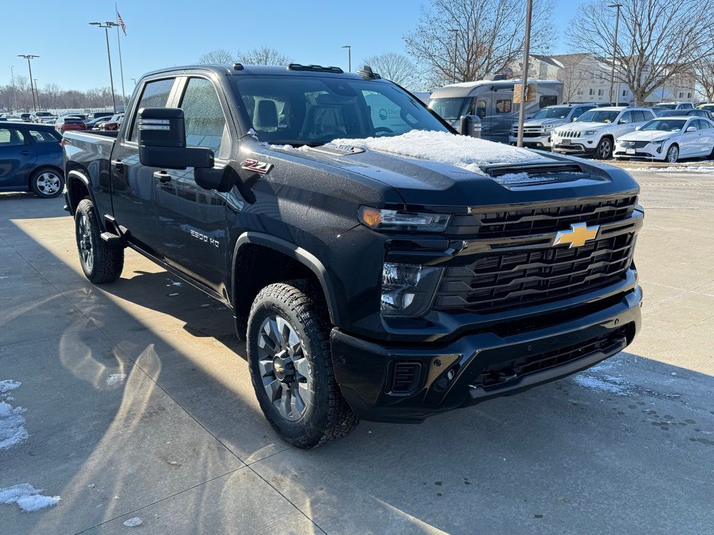 2026 Chevrolet Silverado 2500HD Custom's photo