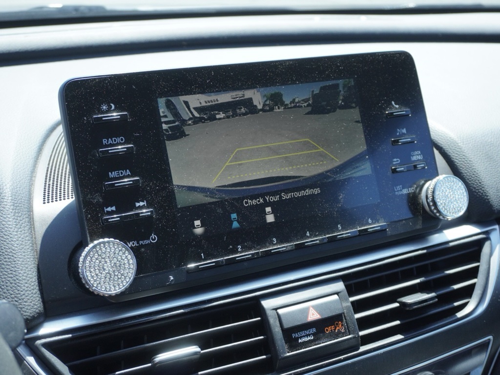 2019 Honda Accord LX photo 14
