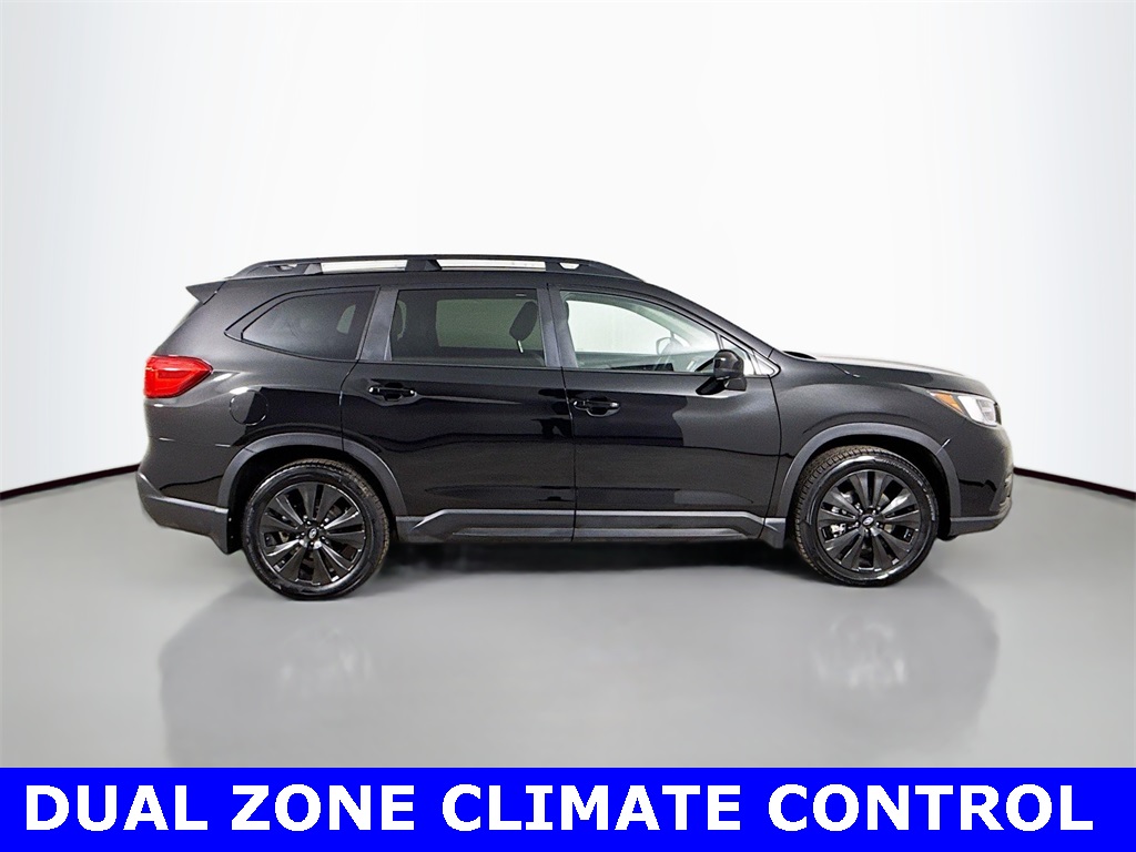 2022 Subaru Ascent Onyx Edition photo 3