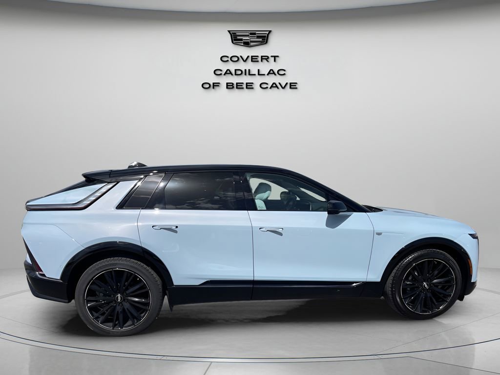 2025 Cadillac Lyriq Sport photo 10