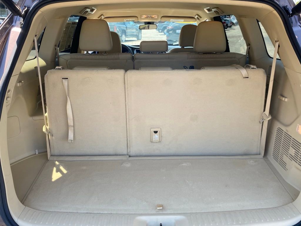 2017 Toyota Highlander LE Plus photo 9