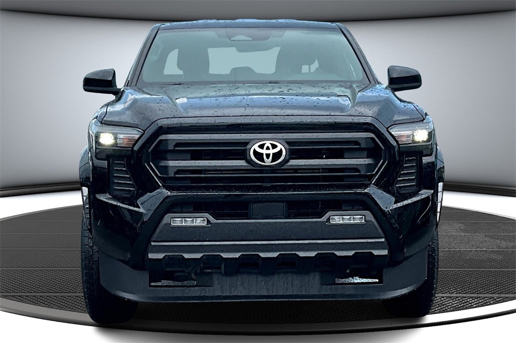 2024 Toyota Tacoma SR5 photo 2