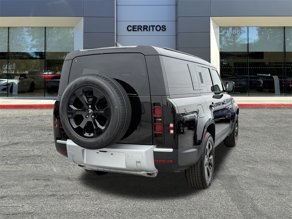 2025 Land Rover Defender 130 S photo 5