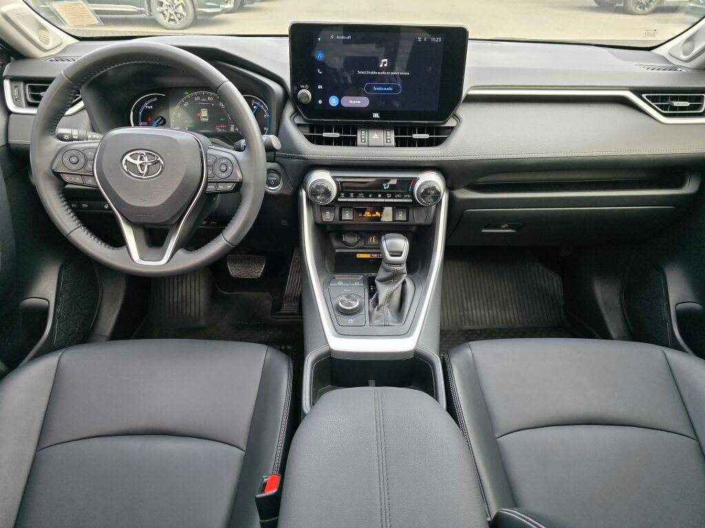 2023 Toyota RAV4 Hybrid XLE Premium photo 17