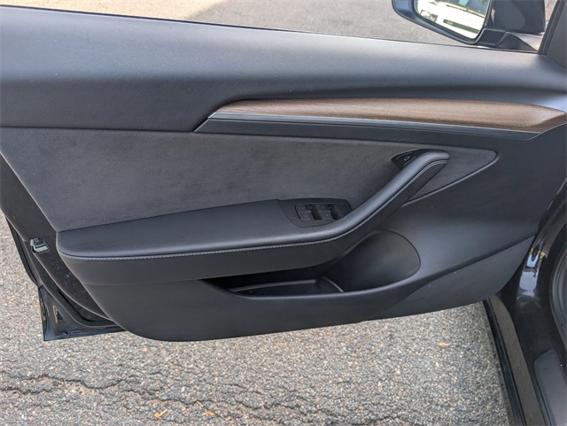 2022 Tesla Model 3 Long Range photo 17