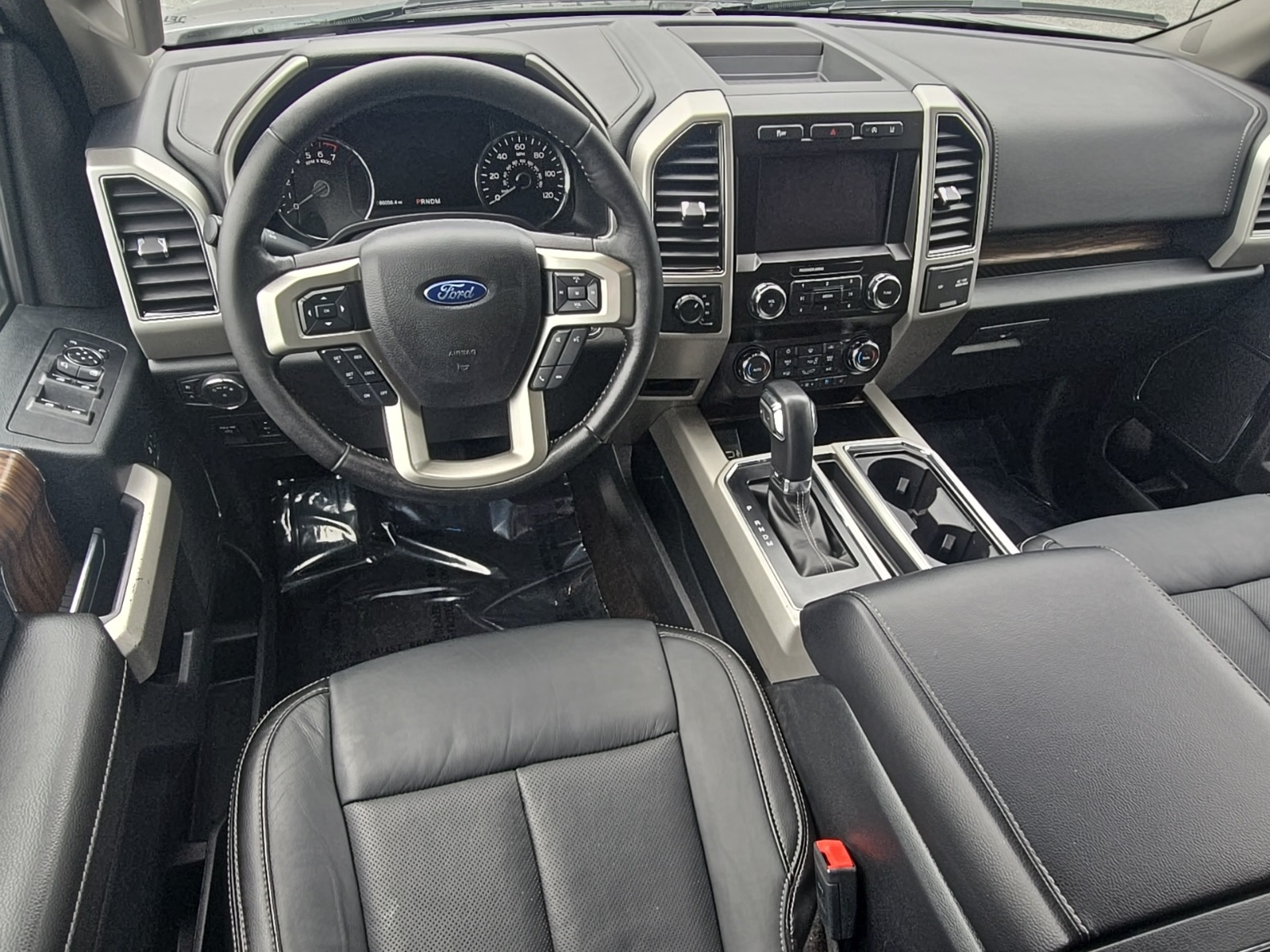 2020 Ford F-150 Lariat photo 2