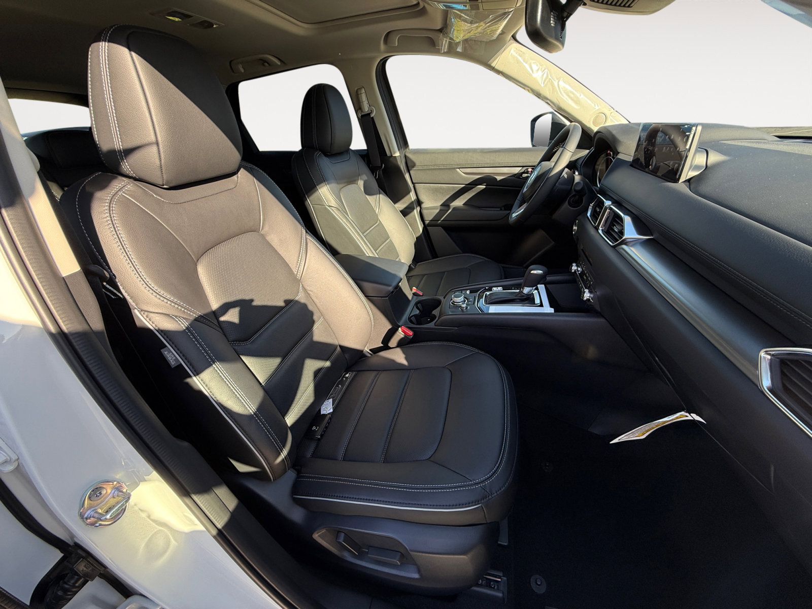 2025 Mazda CX-5 2.5 S Preferred Preferred photo 19