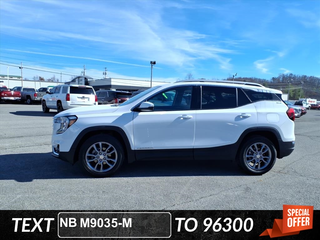 2024 Gmc Terrain SLT photo 2