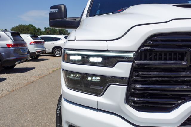 2025 Ram 3500 Laramie photo 4