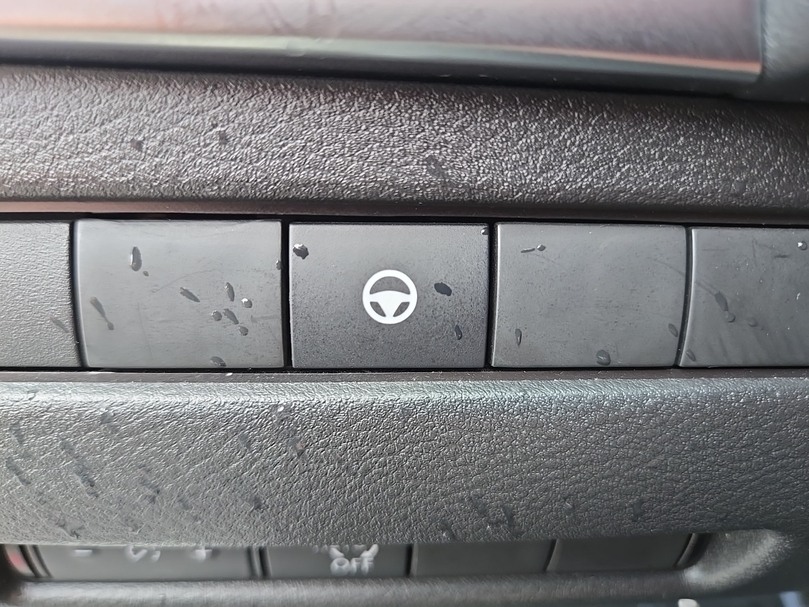 2023 Nissan Rogue SV photo 20