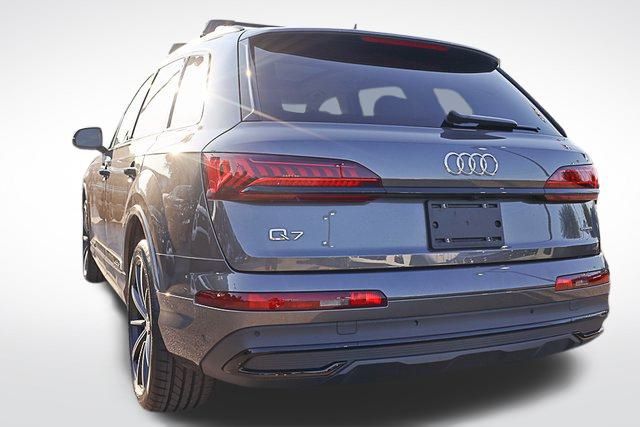 2024 Audi Q7 55 Premium Plus photo 4
