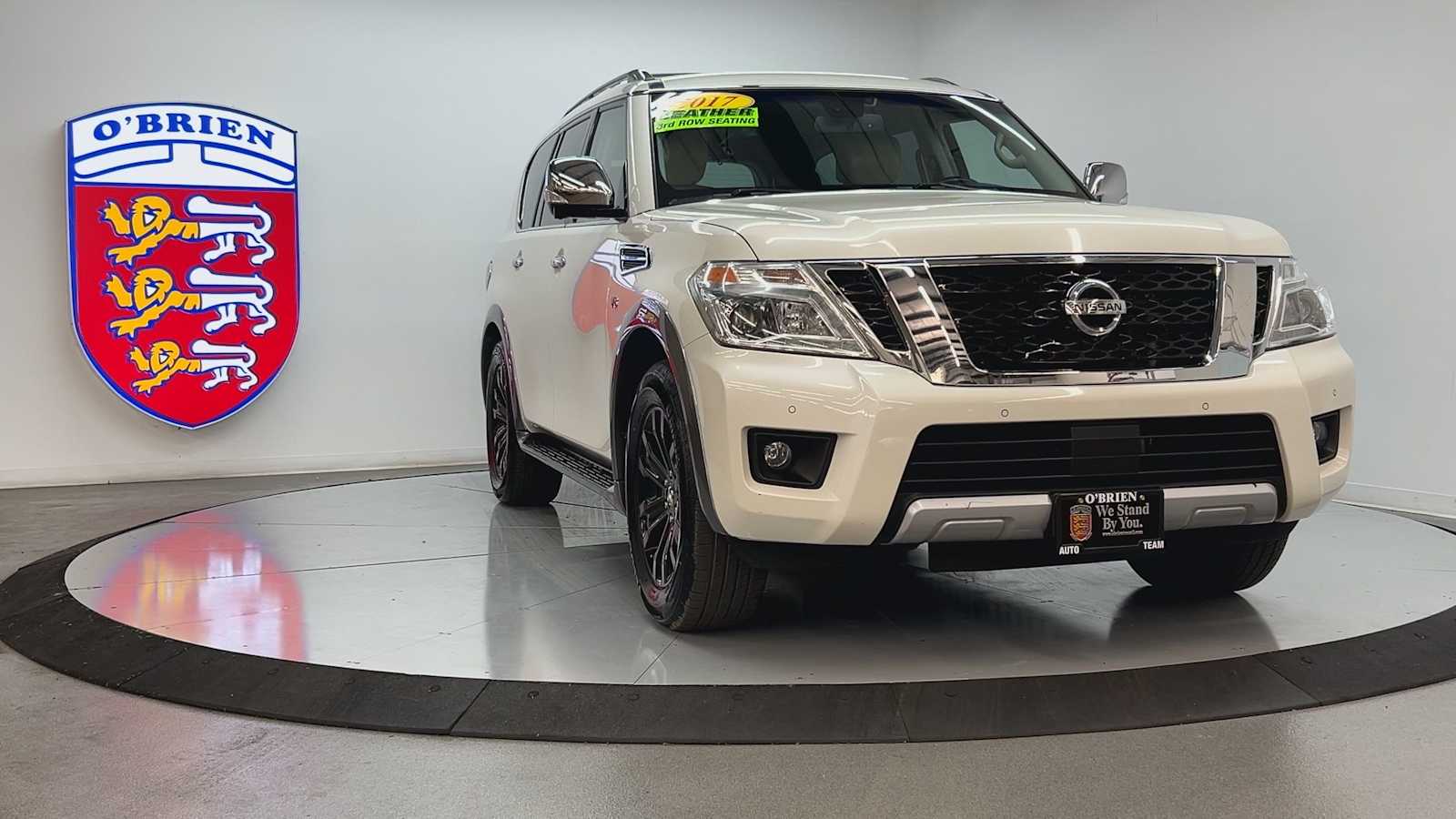 2017 Nissan Armada Platinum photo 2