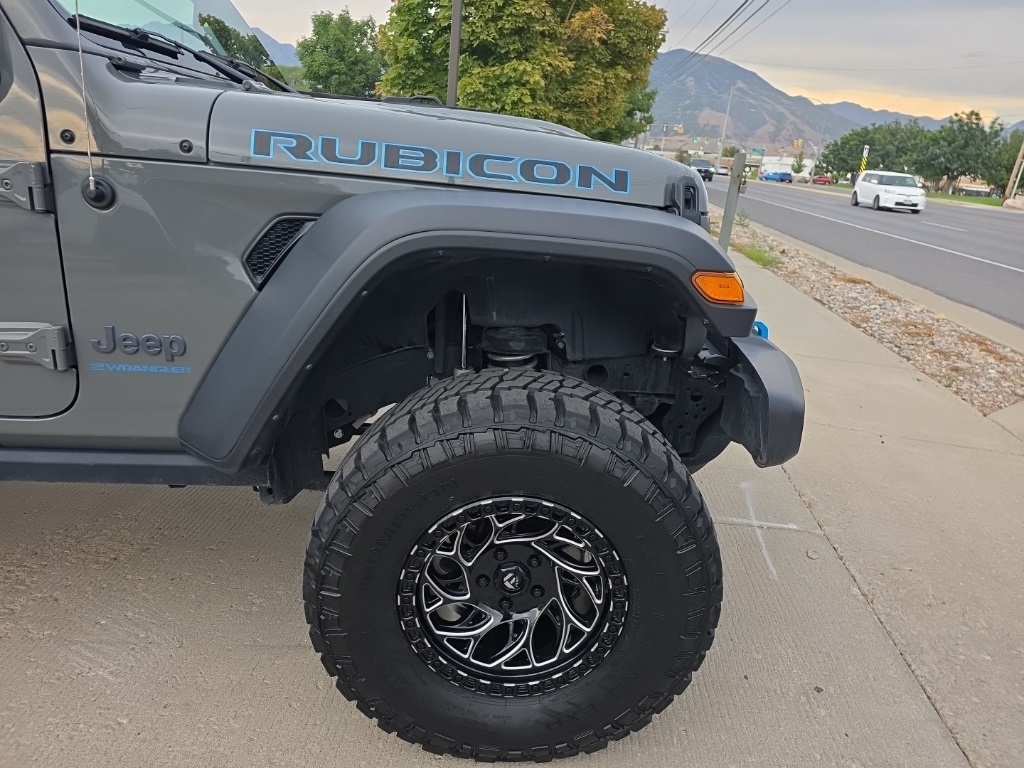 2023 Jeep Wrangler Rubicon 4xe photo 2