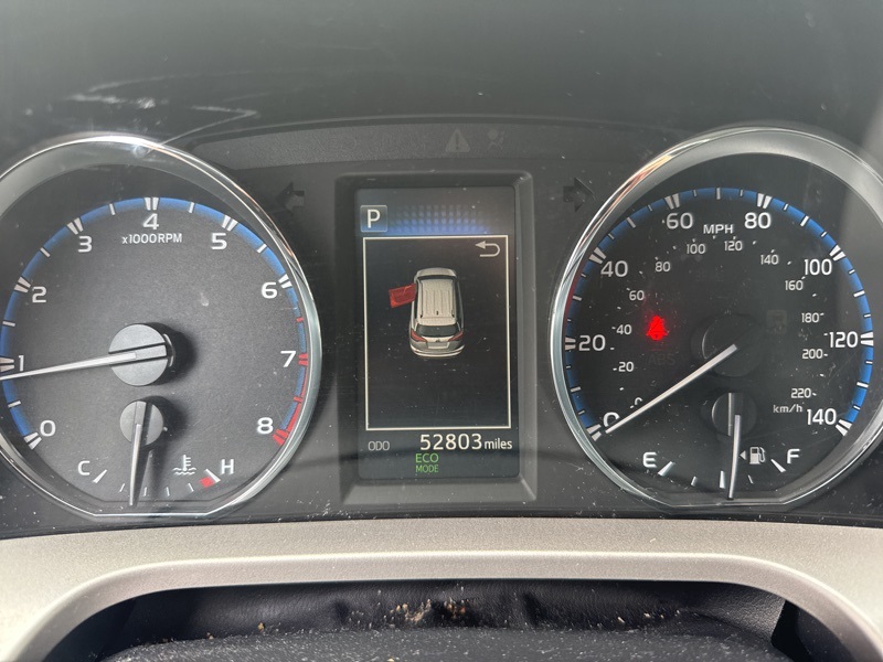 2016 Toyota RAV4 XLE photo 8