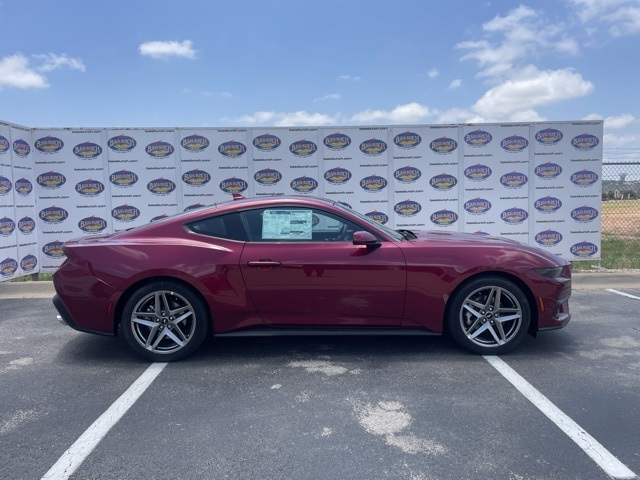 2025 Ford Mustang EcoBoost's photo