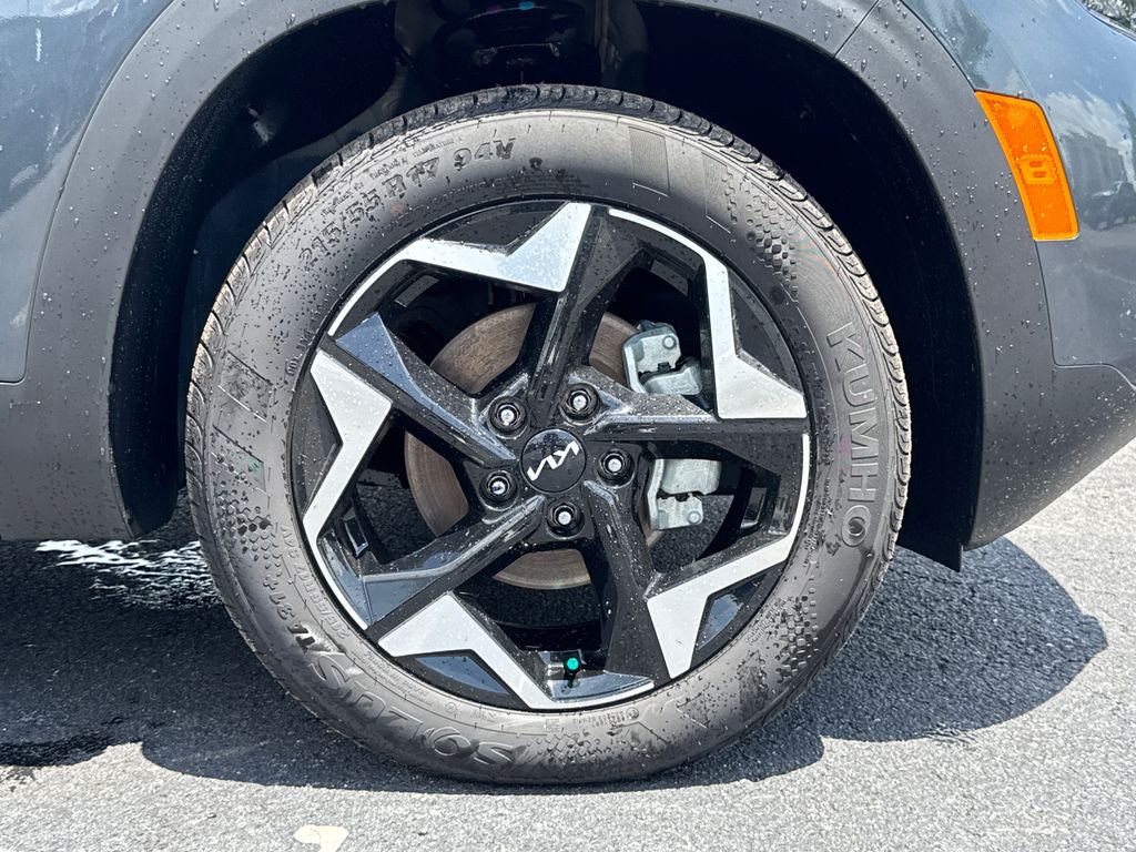 2025 Kia Seltos S photo 9