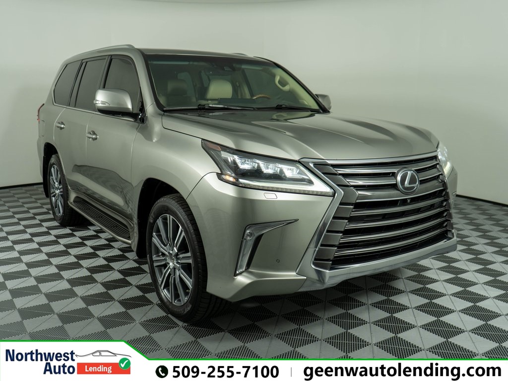 2016 Lexus LX 570's photo