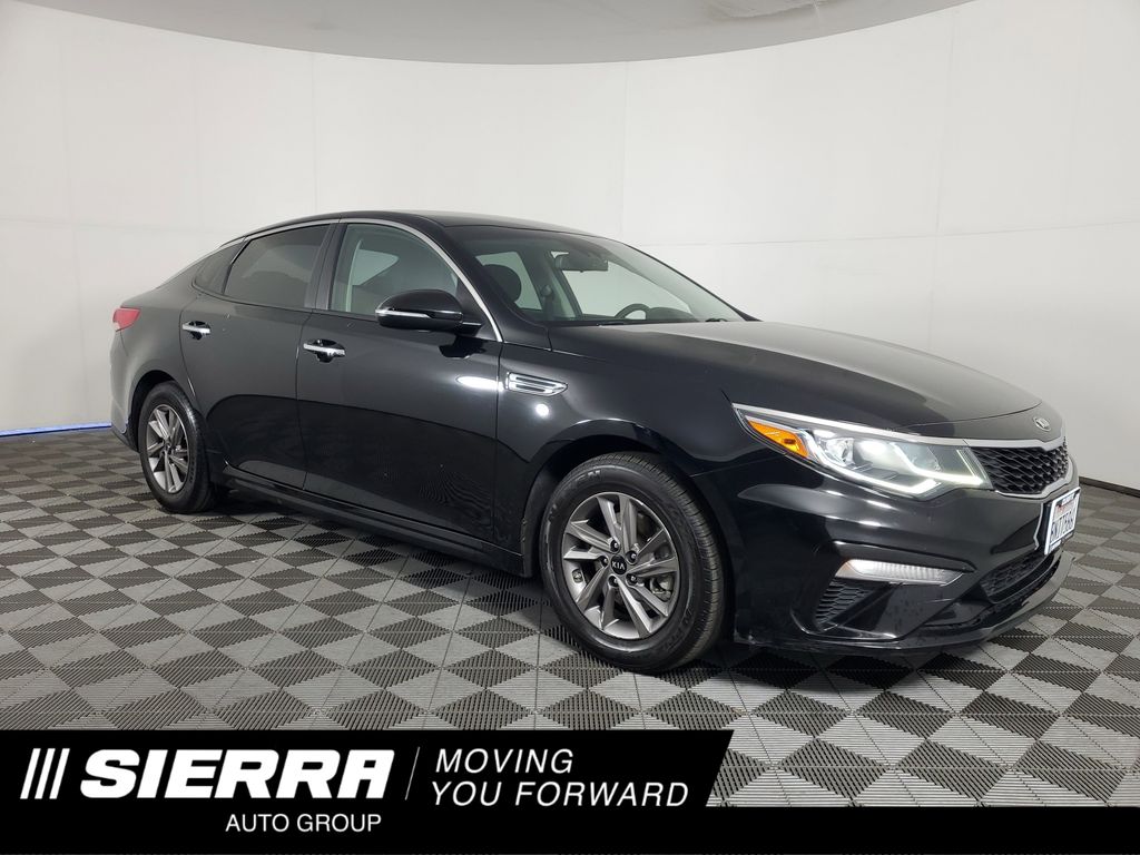2020 Kia Optima LX's photo