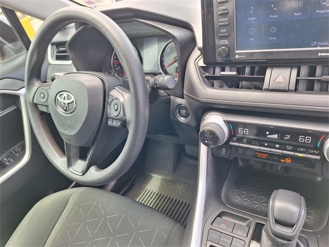 2022 Toyota RAV4 XLE photo 25