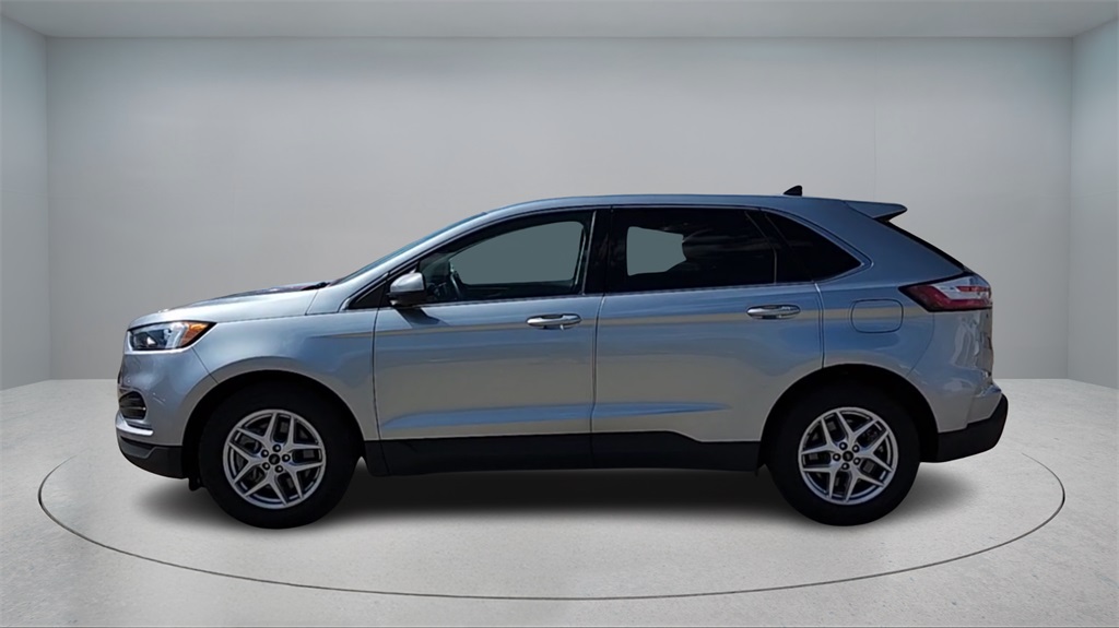 2024 Ford Edge SEL photo 7