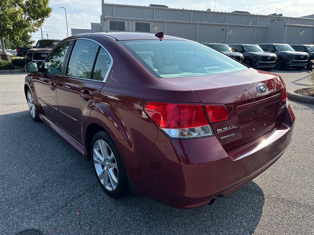 2014 Subaru Legacy 2.5i Limited photo 3