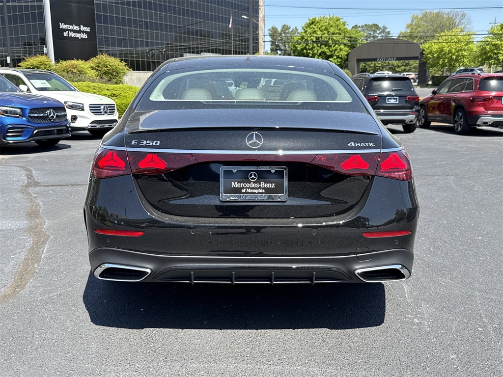 2025 Mercedes Benz E 350 4MATIC Sedan photo 4