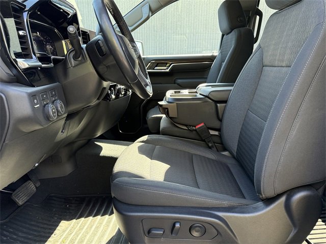 2022 Chevrolet Silverado 1500 LT photo 16
