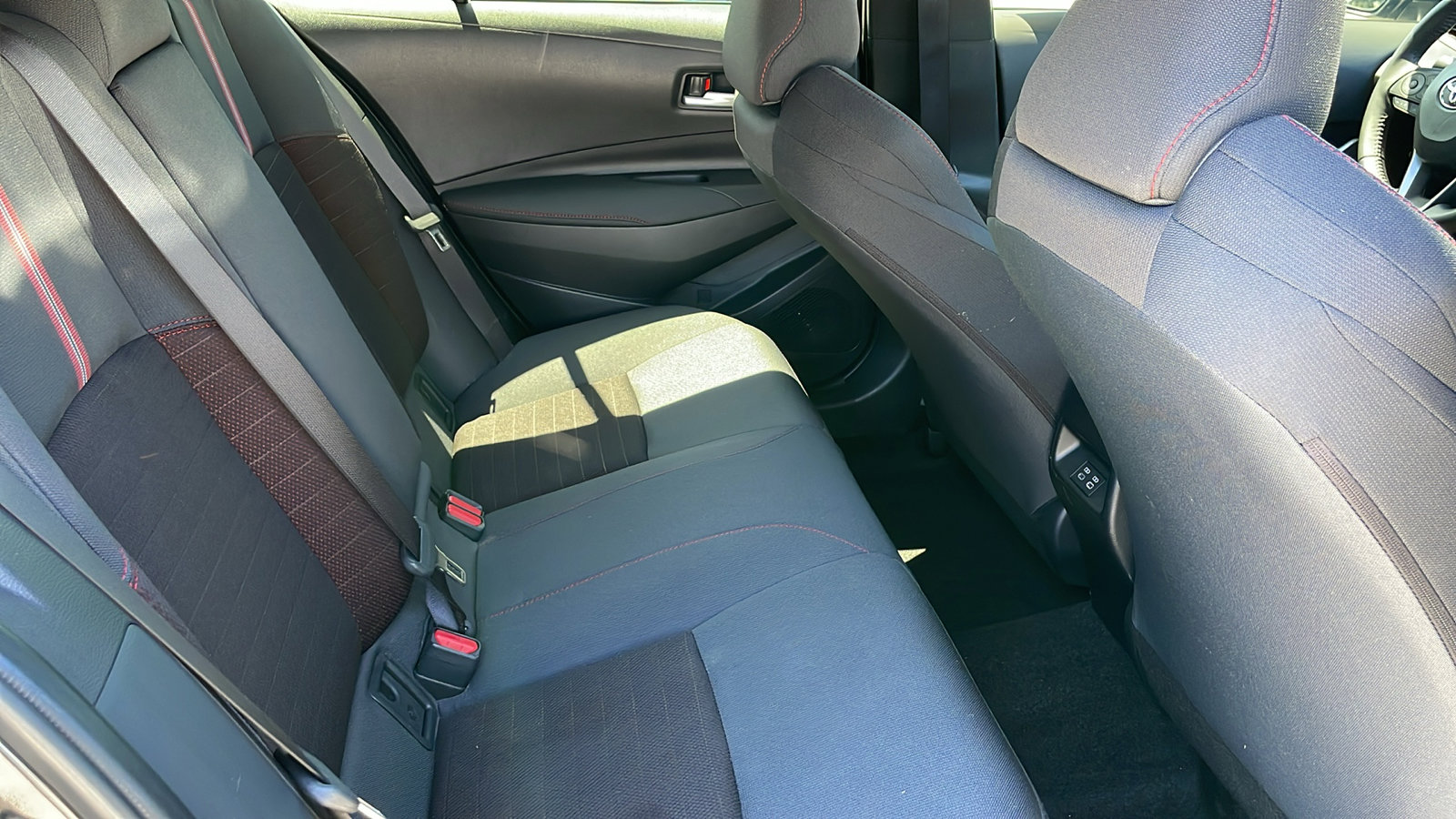 2024 Toyota Corolla Hybrid SE photo 25