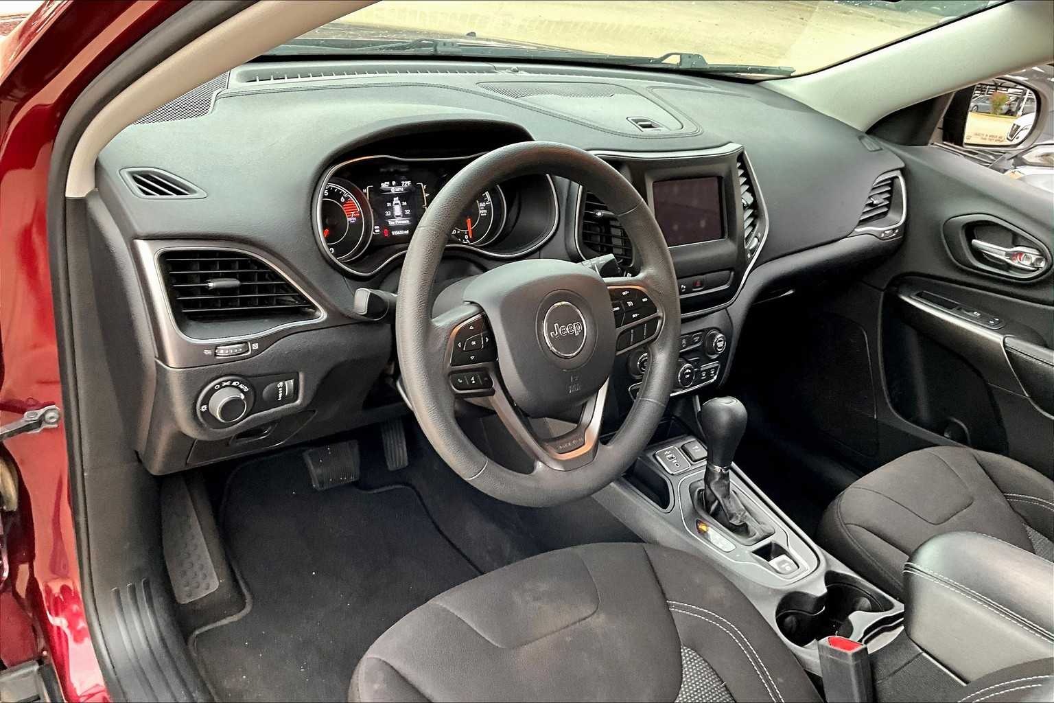 2020 Jeep Cherokee Latitude photo 15