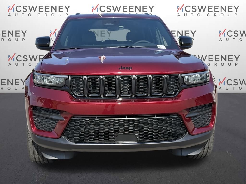 2025 Jeep Grand Cherokee Altitude photo 8
