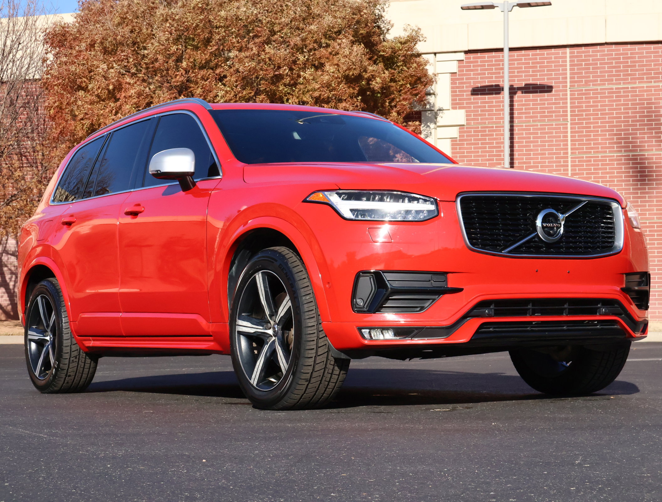 2016 Volvo XC90 R-Design