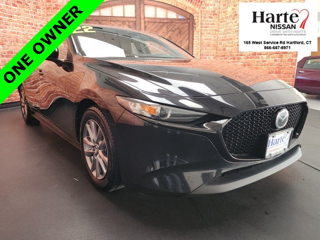 2022 Mazda Mazda3 S's photo