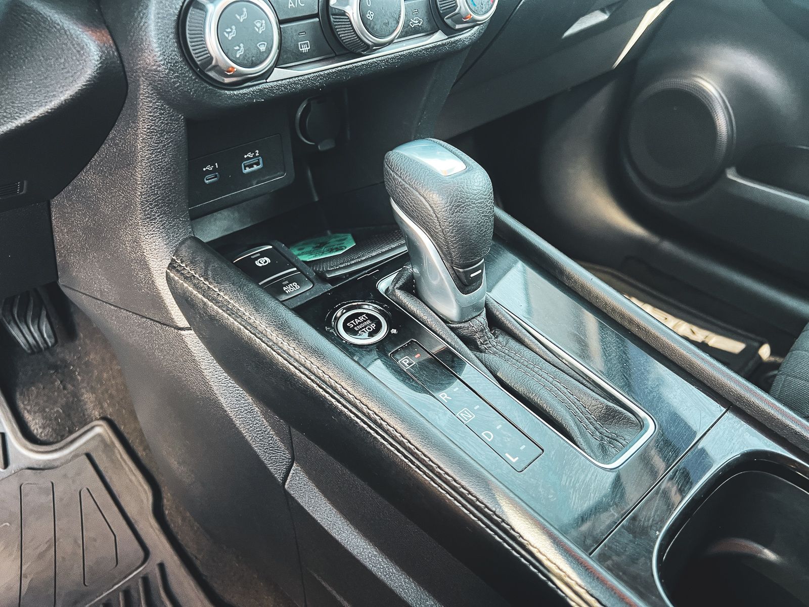 2023 Nissan Kicks SV photo 16