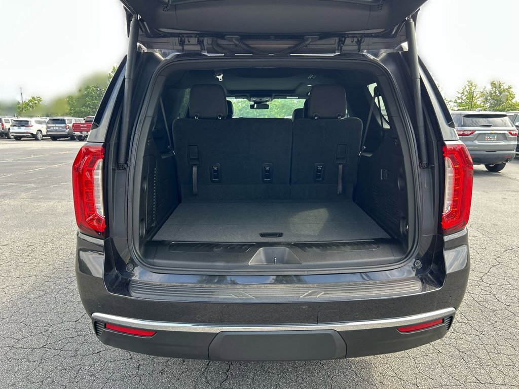 2023 Gmc Yukon XL SLT photo 14
