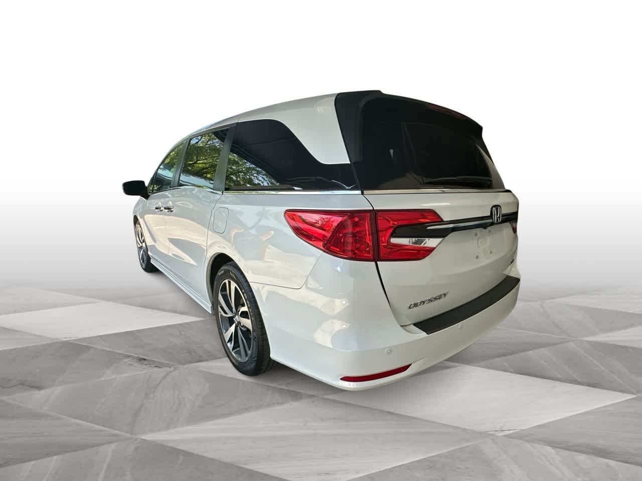 2022 Honda Odyssey Touring photo 6