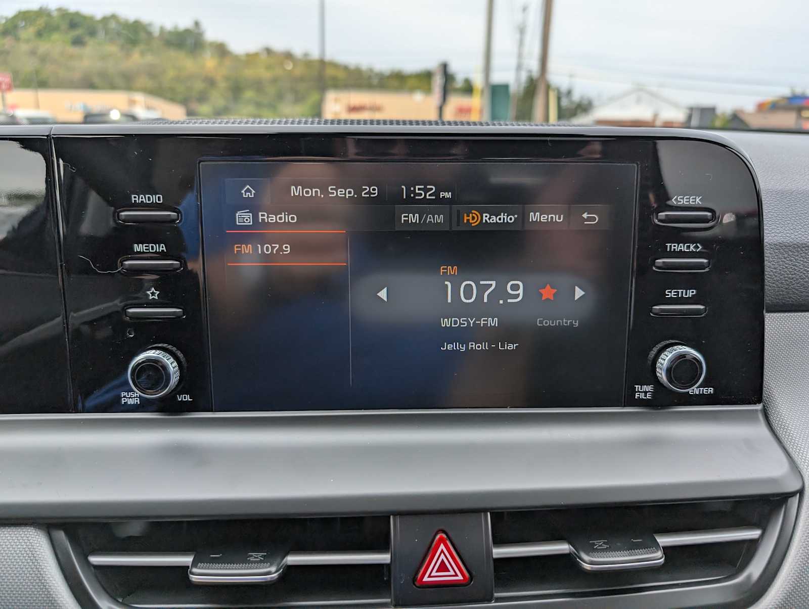 2026 Kia Seltos LX photo 19