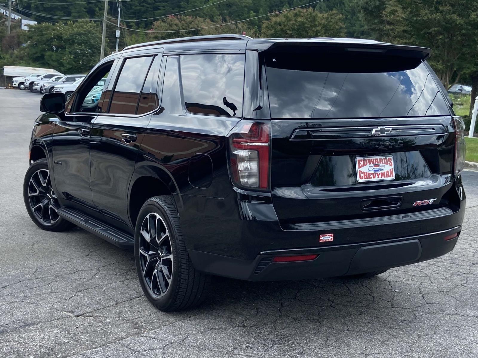 2024 Chevrolet Tahoe RST photo 19