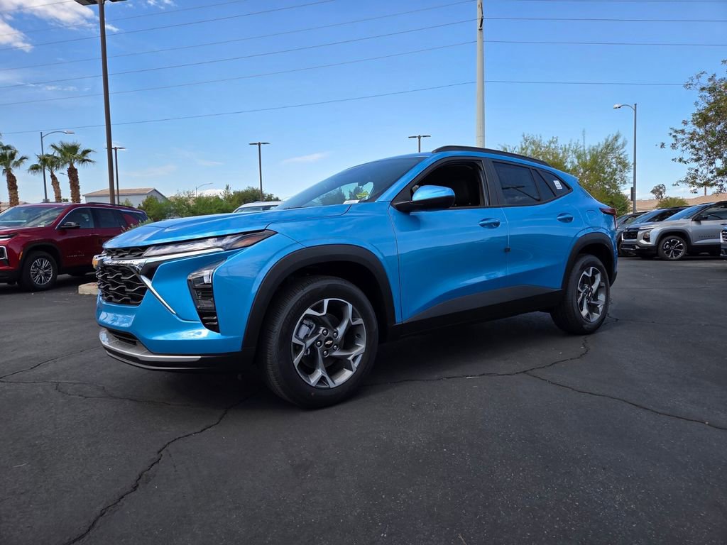 2026 Chevrolet Trax LT photo 2