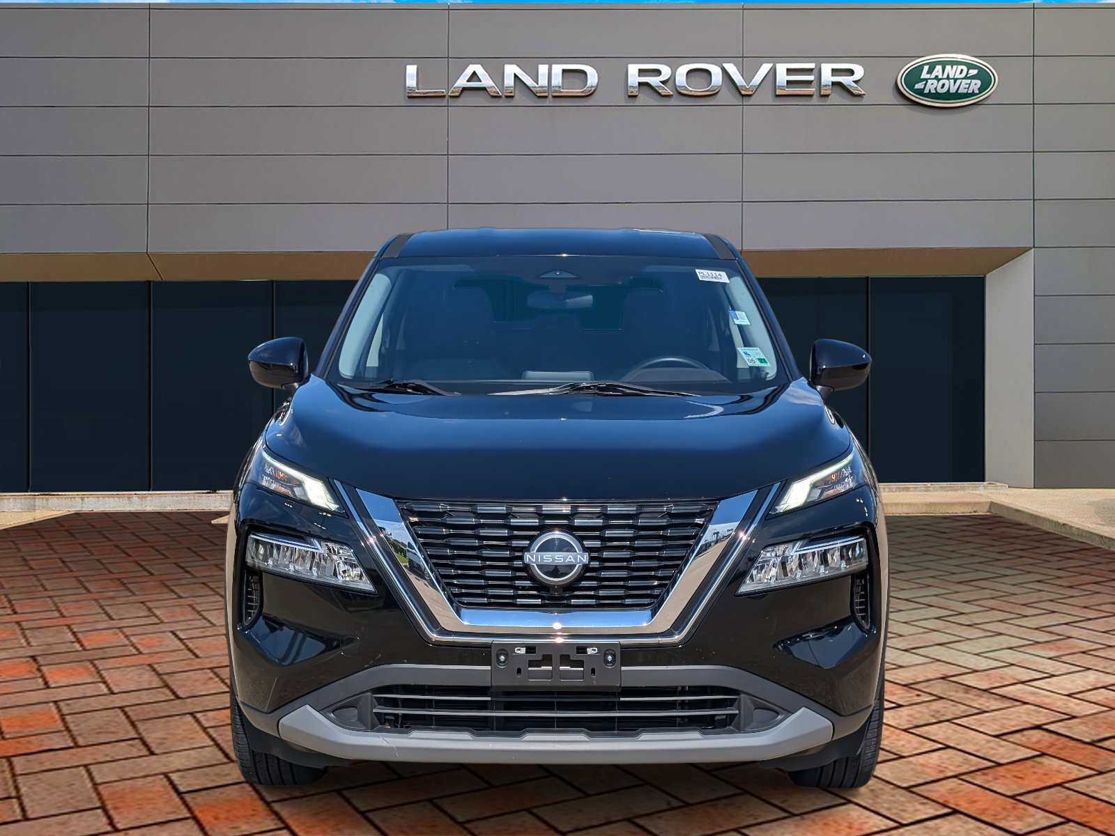2023 Nissan Rogue SV photo 2