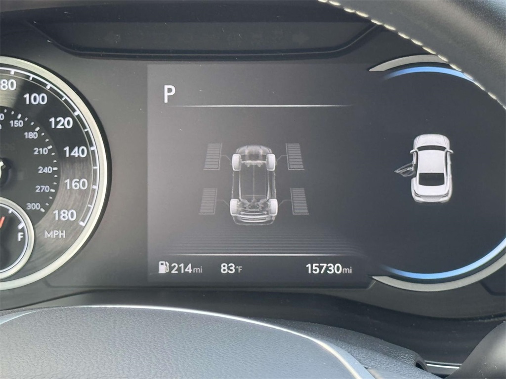 2025 Genesis G70 2.5T photo 24