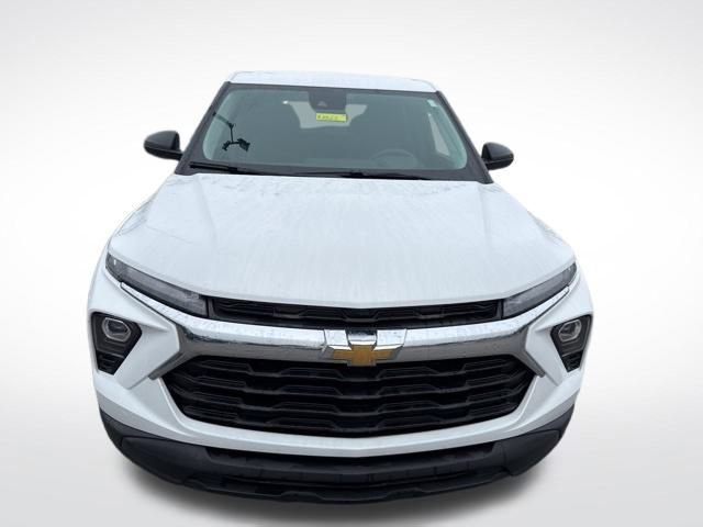 2024 Chevrolet Trailblazer LS photo 4