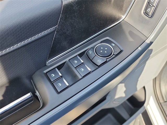 2023 Ford F-150 XLT photo 13