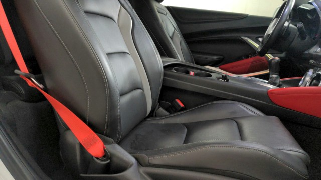 Used 2022  Chevrolet 2SS image 26