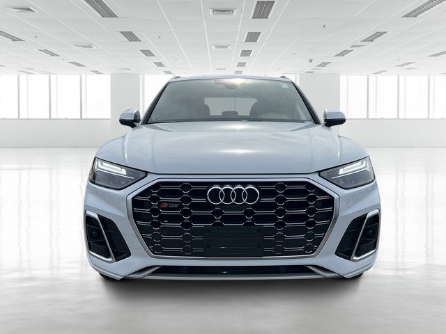 2022 Audi SQ5 Premium Plus photo 2