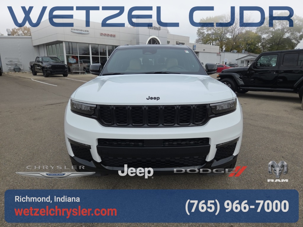 2025 Jeep Grand Cherokee Limited photo 2