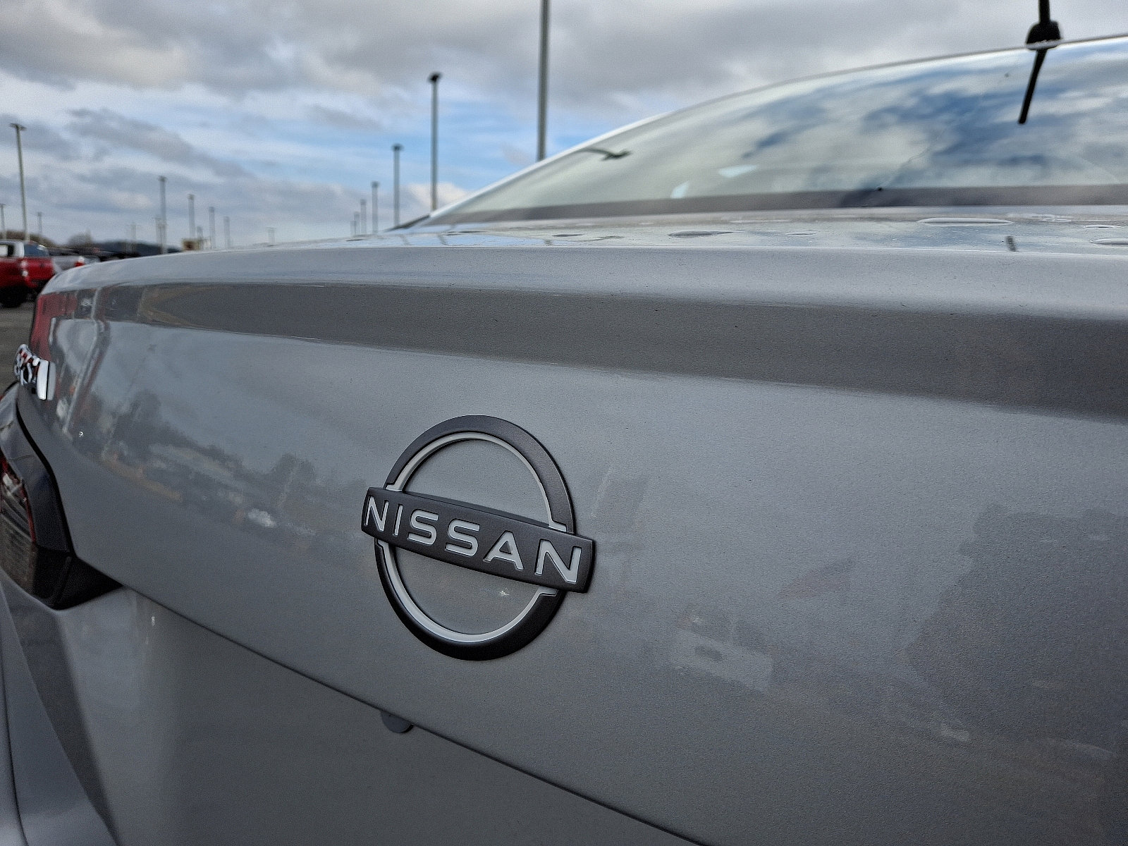 2025 Nissan Versa S photo 5