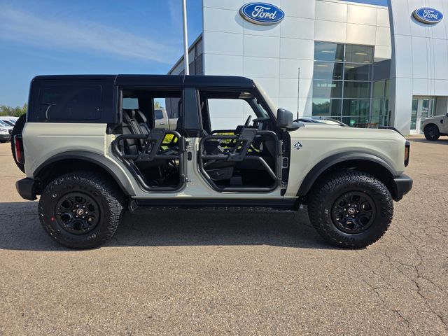 2025 Ford Bronco Outer Banks photo 23