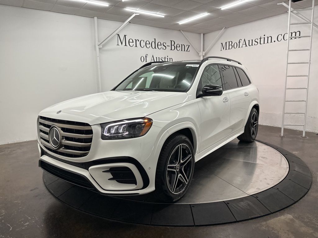 2026 Mercedes Benz GLS 450 4MATIC photo 3
