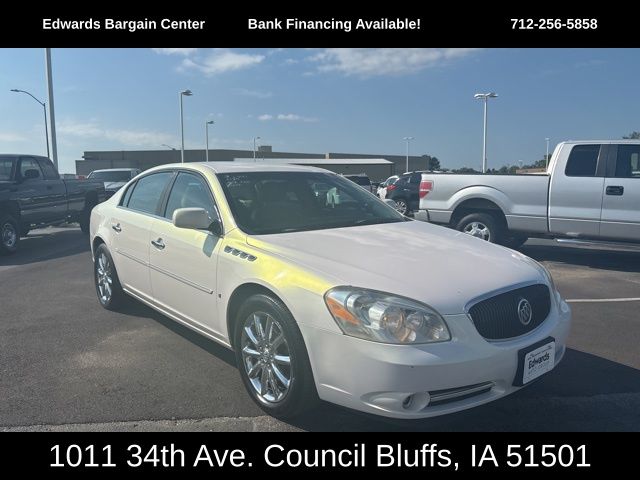 2007 Buick Lucerne CXS photo 2